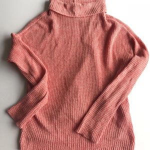 Old Navy Knit Turtleneck Pink and White Sweater S